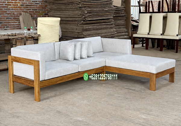 Kursi Tamu Minimalis dengan sentuhan Tradisional